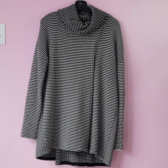 Cabi Fergie Chunky Split Hem Cowl Neck Wrap Sweater In Black White/Size M. - Picture 3 of 10